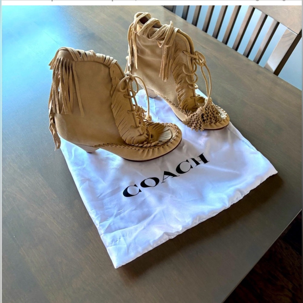 Sold out! authentic fringe restored boot in size 8 us